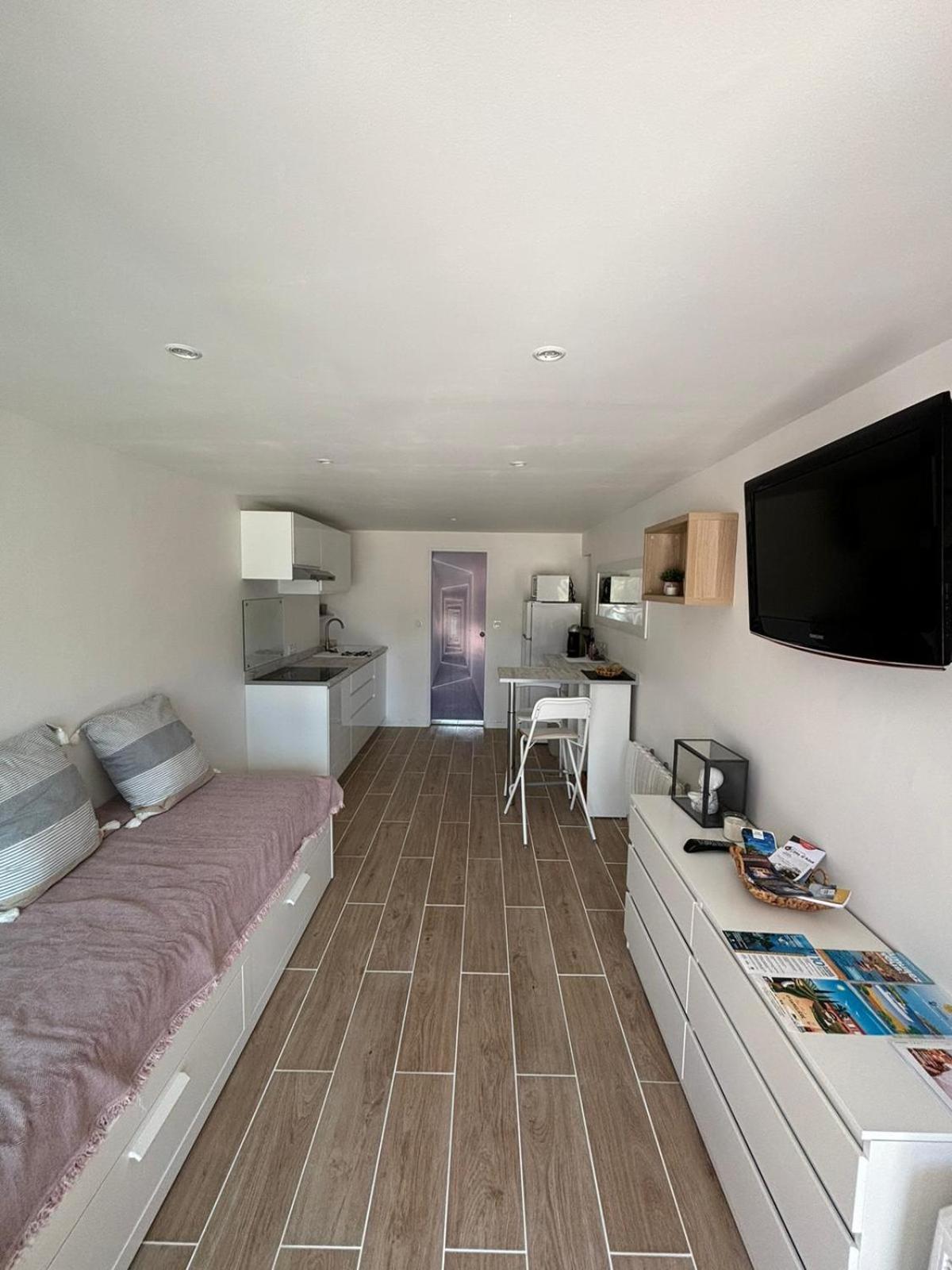 Studio Thalie Bormes-les-Mimosas Exteriör bild